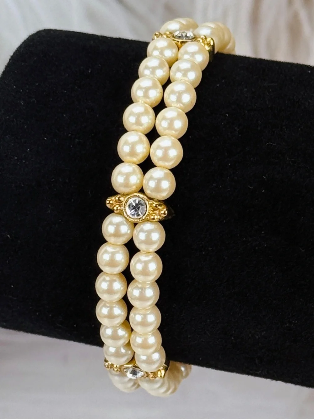Vintage goldtone faux pearl, bling accent, double strand bracelet